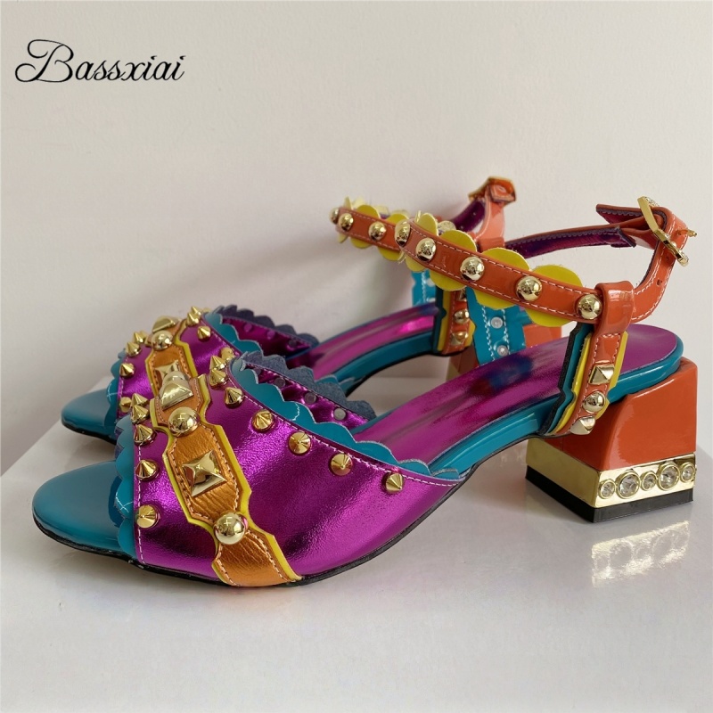Sandales de Luxe à Rivets et L - Casual Sandal Leather avis et prix